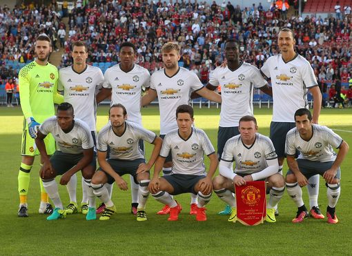 中的表现出 中的表现出