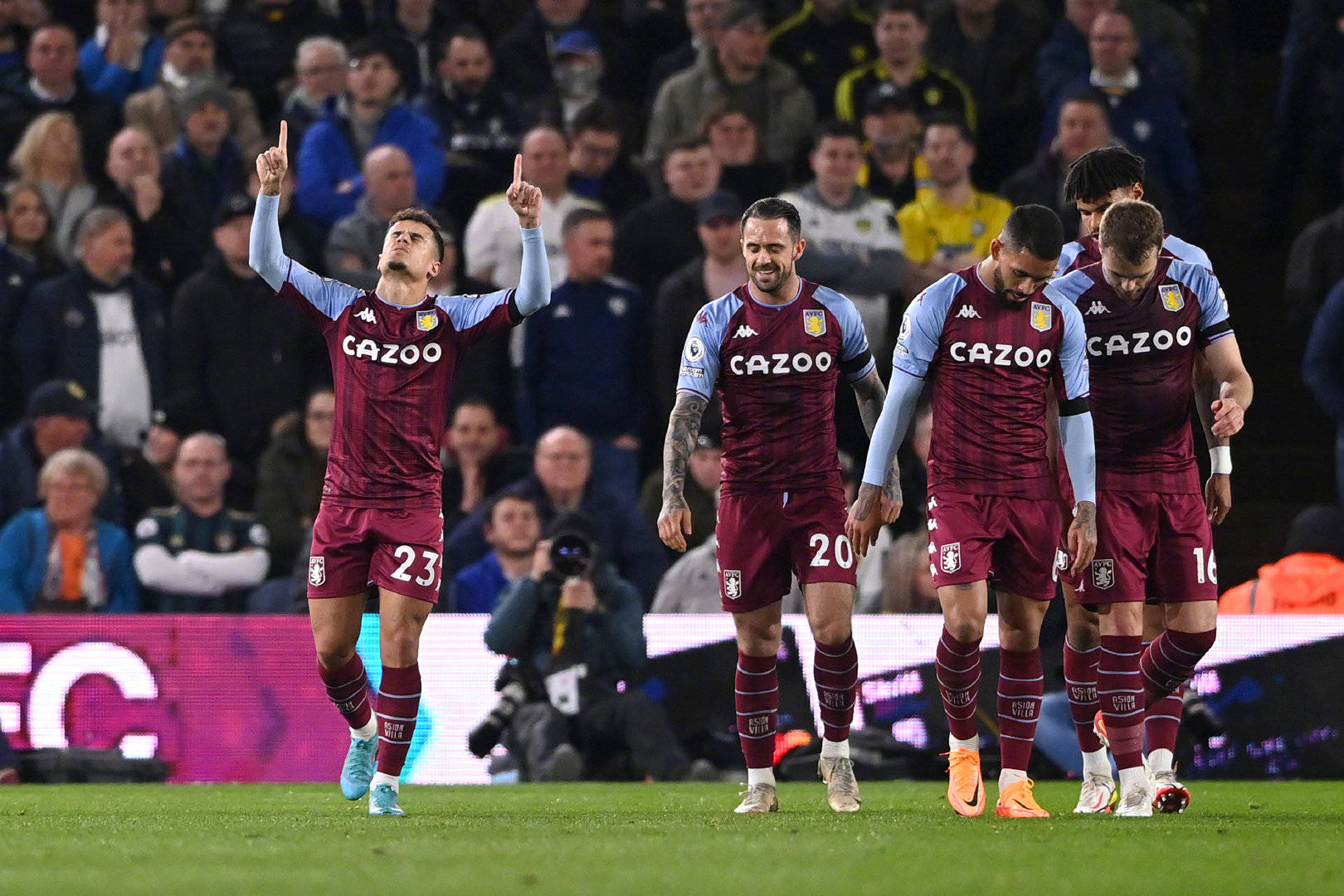 在他们的身 在他们的身